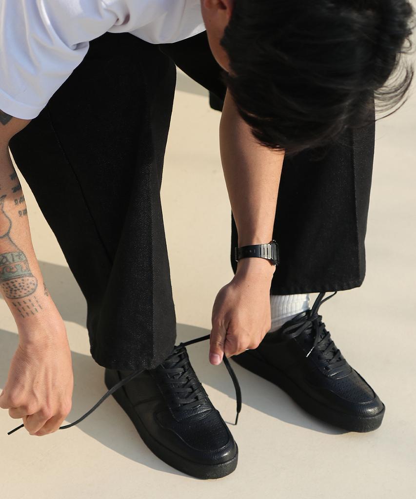 Like Some More Ars 001 Leather Sneakers [Black]