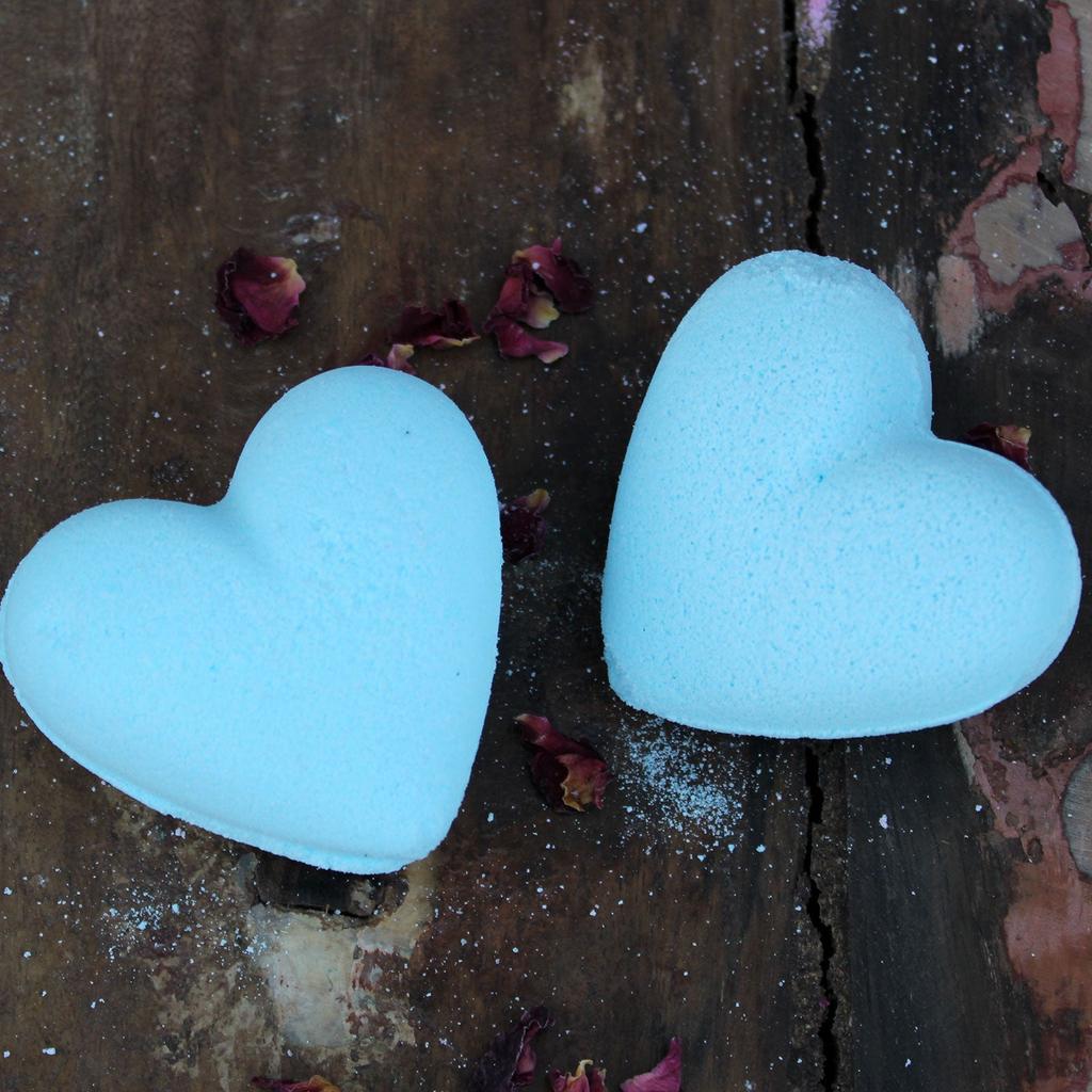 4x Bath Bomb Heart-Shaped Baby Powder Scented 70g