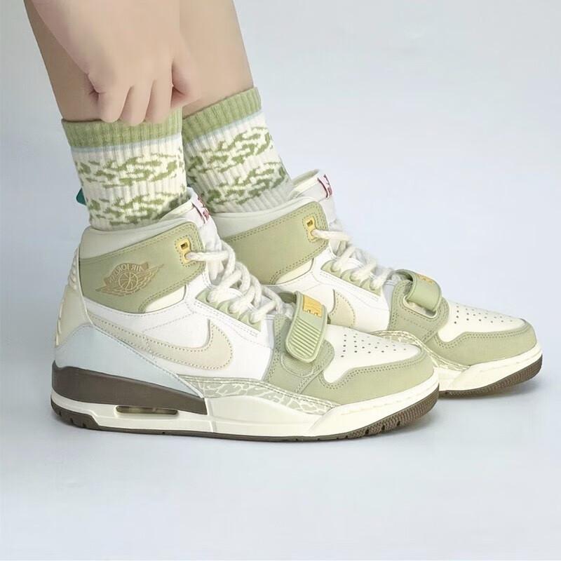 Air Jordan Legacy 312 GS Jahr des Hasen Kinder-Sneaker Weiß Kokosmilch Verwaschenes Grün FD9909-111