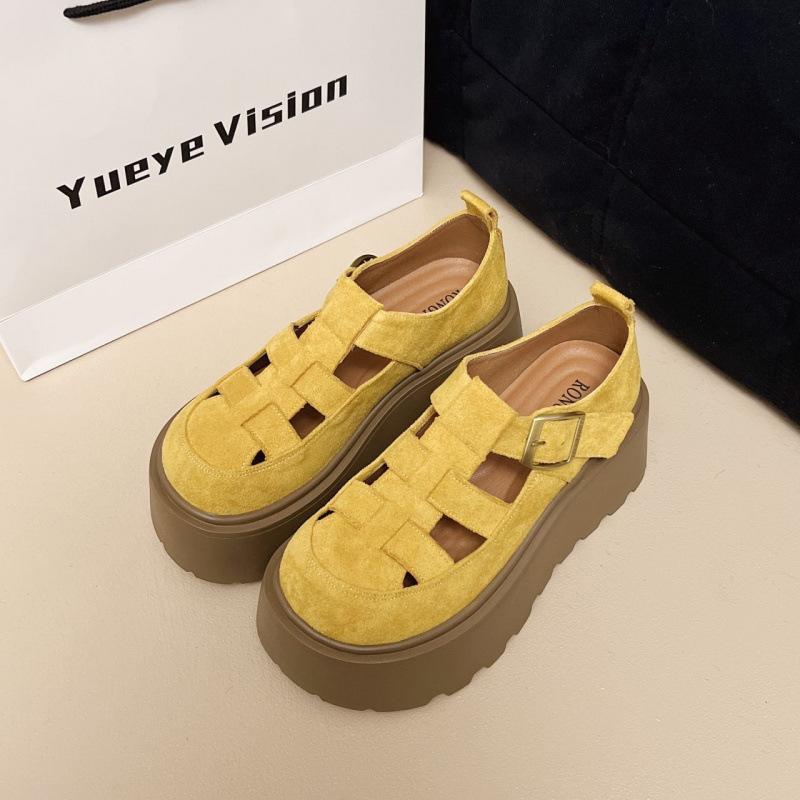 Roman sandals women's summer wear 2025 new fashionable and versatile high-end bag head single shoes popular love small leather shoes