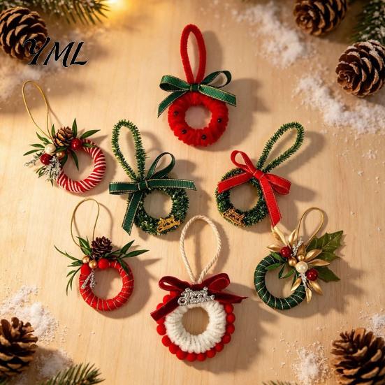 Retro Holiday Ornaments Mini Christmas Wreath Ornament, Miniature Artificial with Bow, Bow Pinecone, Xmas Tree Hanging for Party Seasonal Decor
