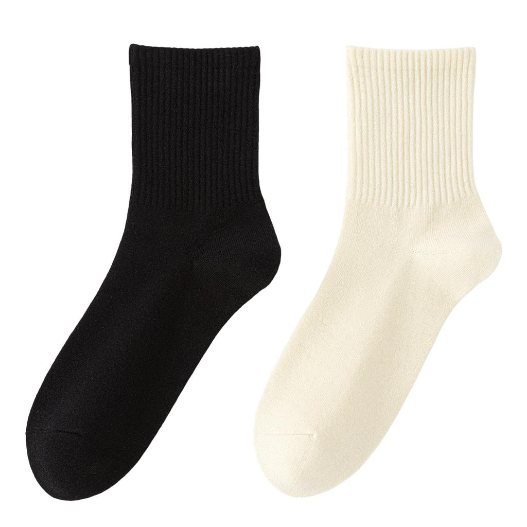 Silk-silk and wool socks for men - mid-length winter socks made of sheep's wool. Soft and warm, perfect for the winter season.