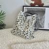 2 Gentle girl heart design new splicing lace bow shoulder bag black floral canvas bag bag