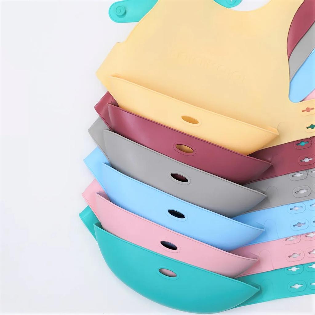 Silicone Bib for Children with Pocket for Dishes Yellow MinikOiOi 1 Pc.