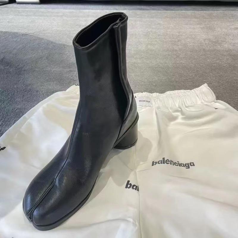 Cowhide Version 2 New Leather Split-toed Niche Short Boots for Women's High School and Retro Bare Boots Martin Boots Are Versatile