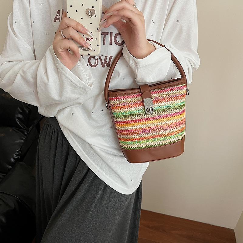 Summer Popular Rainbow Woven Bag Women's New Beach Vacation Straw Messenger Bag Portable Bucket Bag