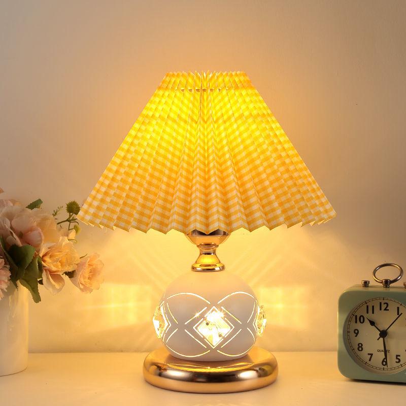 Vintage Girl Nordic Style Crystal Bedside Bedside Bedroom Decoration Table Lamp
