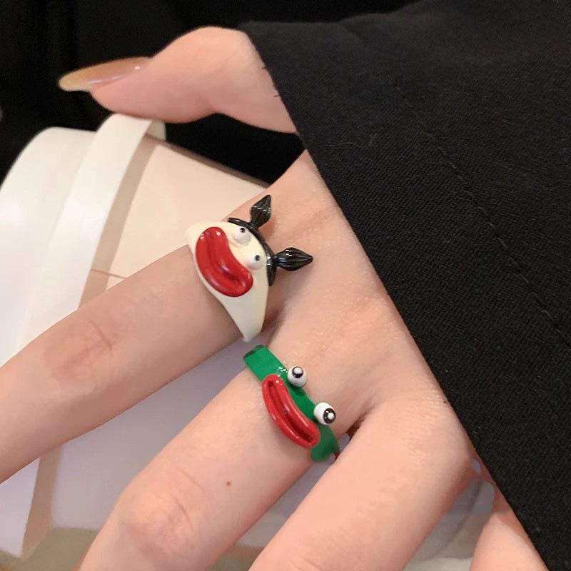Cute Sausage-shaped Mouth Ring for Women, A Unique and Stylish Finger Ring for The Index Finger.