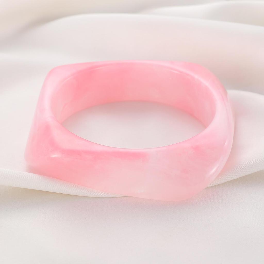 Transparent European & American Retro Resin Irregular Polygon Bracelet - Bold and Unique Hand Jewelry