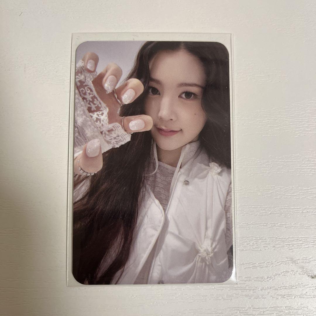

[USED] Hearts2Hearts YES24 Eina trading card