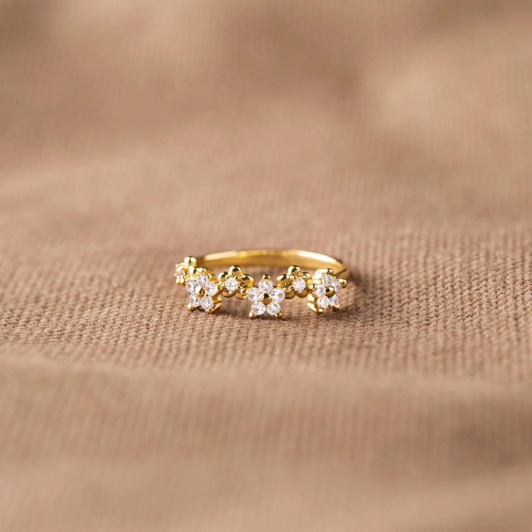 

Кольцо из стерлингового серебра 925 пробы в виде пятилепесткового цветка: Высококлассная мода Европейский и американский стиль Женское кольцо на указательный палец Size 9 золотой