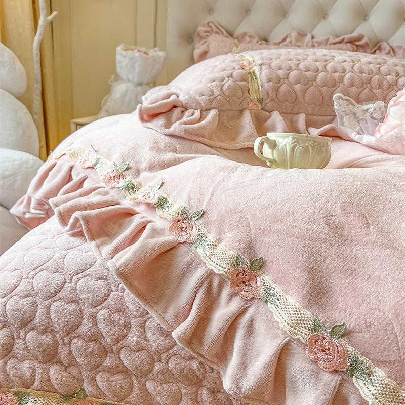 Girl Thickened Milk Fleece Four-Piece Princess Style Double-Sided Plush Coral Fleece Lace Quilt Cover Padded Bed Cover