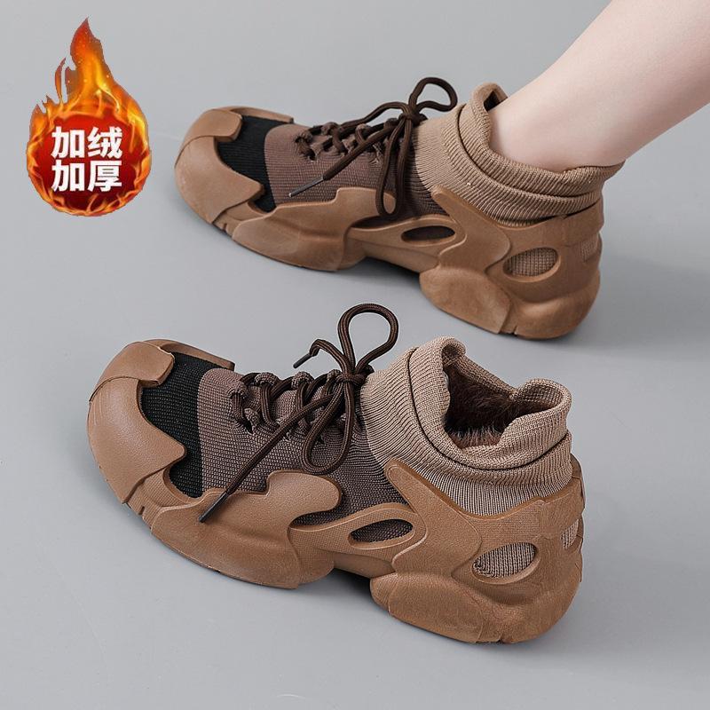 Autumn and winter warm and cold-proof piled thickened cotton shoes sports shoes non-slip and cold-resistant soft-soled sports socks shoes