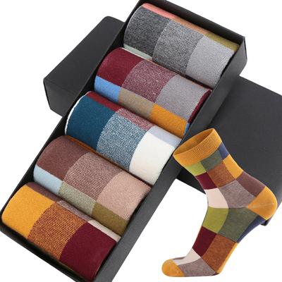 Confezione da 5 paia di calzini da uomo in cotone casual colorati quadrati Happy calzini da lavoro per uomo taglia 38-45