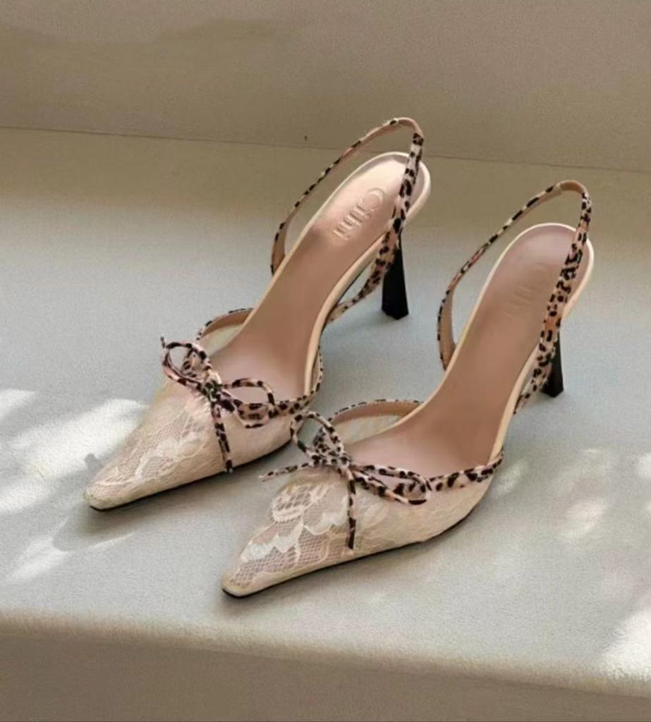 Fashion Summer New Fashion Lace Pointed Toe High Heel Shoes Women Shoes Dresses Sandals Summer Women Elegant Thin Heel Sandals
