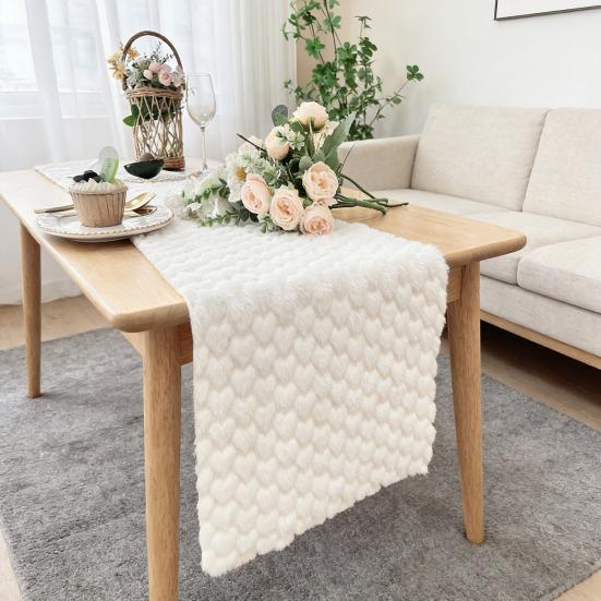 Table Runner Valentine Day Romantic 3D Heart Design Table Runner Simulated Rabbit Fur Valentine Day Decoration