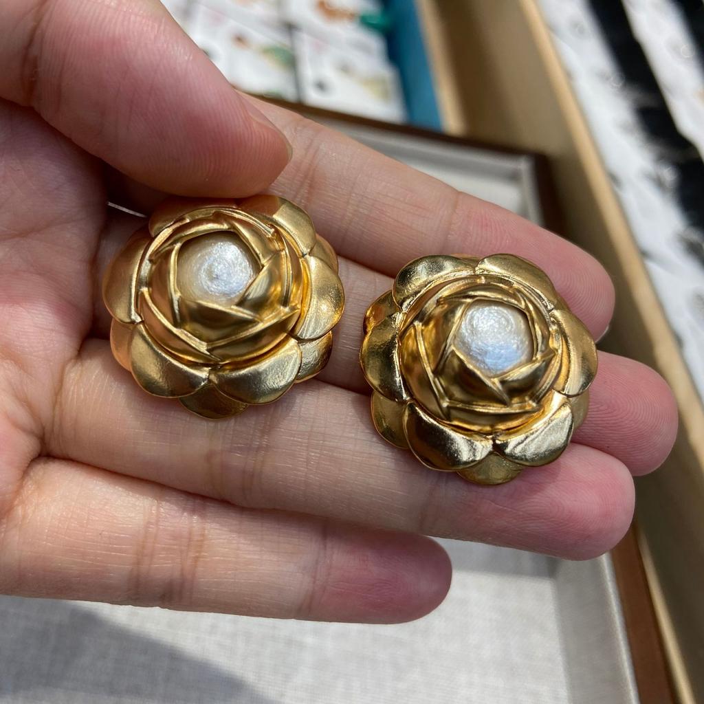 Plated Real Gold Retro Old Imitation Cotton Stud Earrings Ear Jewelry Medieval Jewelry Needle Necklace Rose