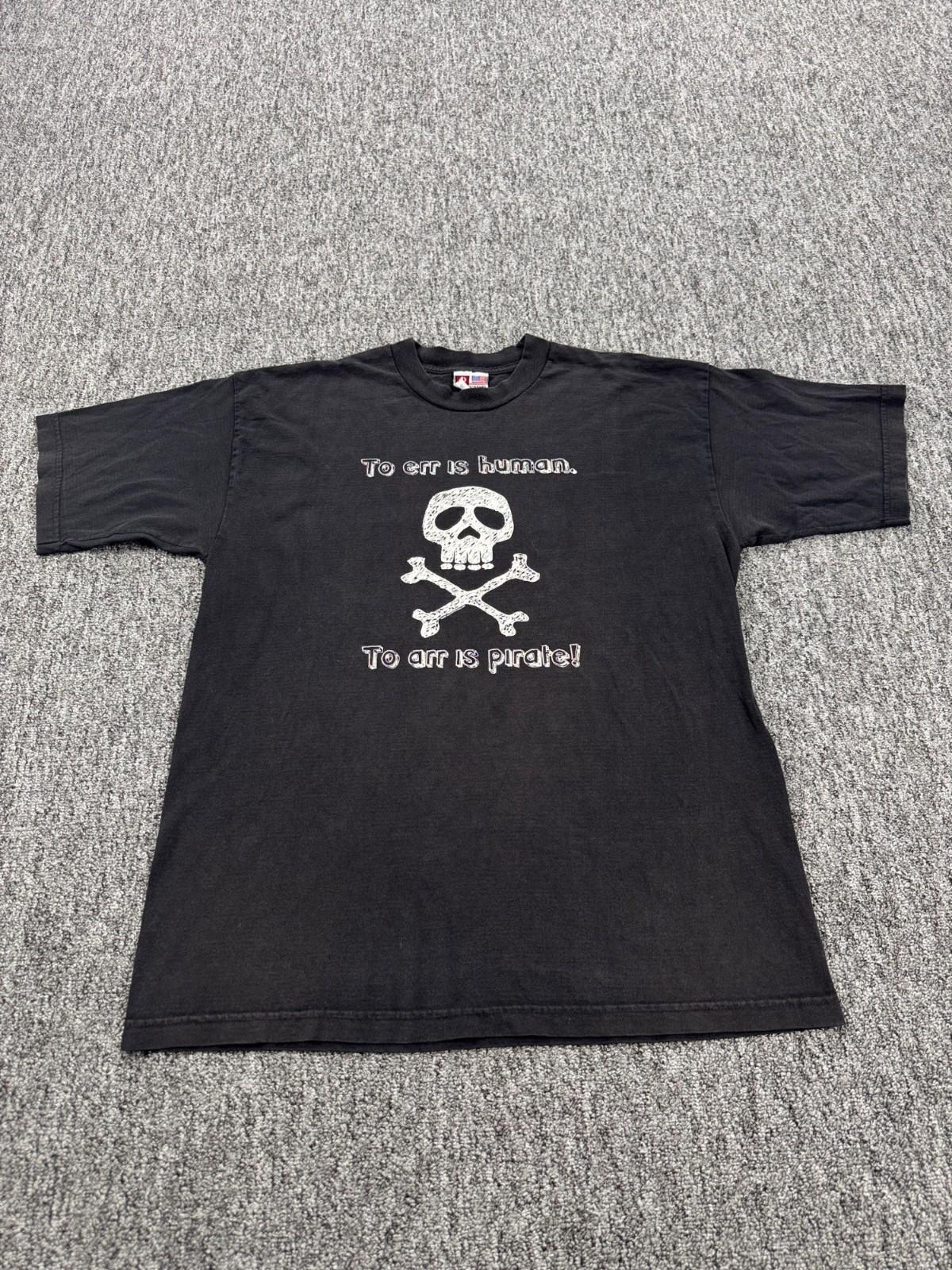 Vtg Pirate Shirt Men XL Black Graphic Skull Crossbones Heavyweight Crewneck USA Unisex T-Shirt S