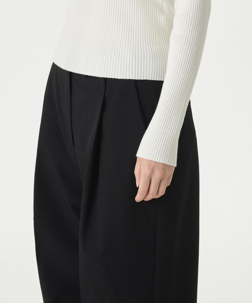 MUSINSA STANDARD WOMAN Women'S Ribbed Slim Square Neck Knit [Ivory]