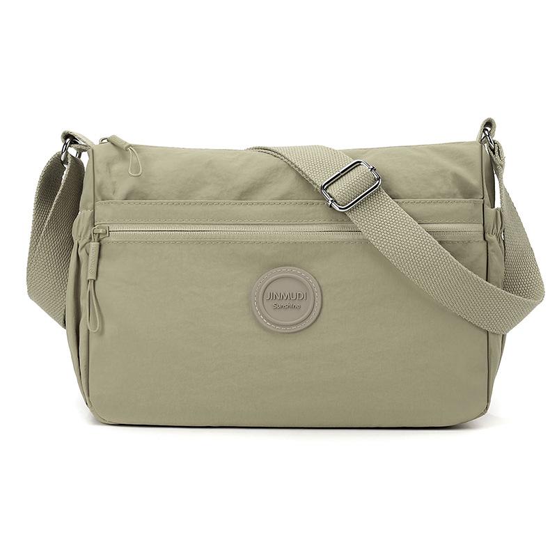 

Женская маленькая квадратная сумка Легкая наплечная сумка кроссбоди Водонепроницаемая нейлоновая сумка для матери среднего возраста хаки