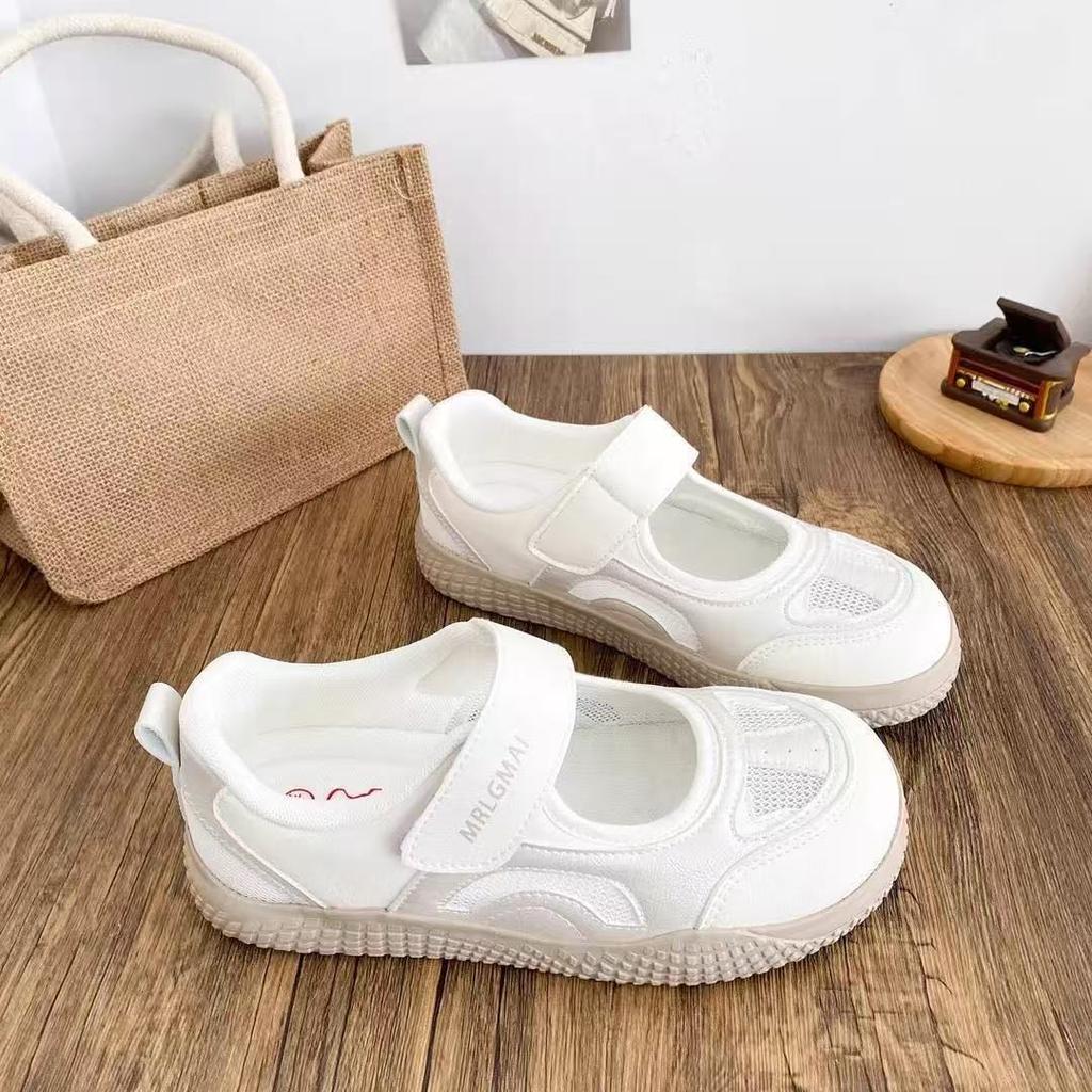 Shallow floral lace Mary Jane's new hollow breathable German training shoes