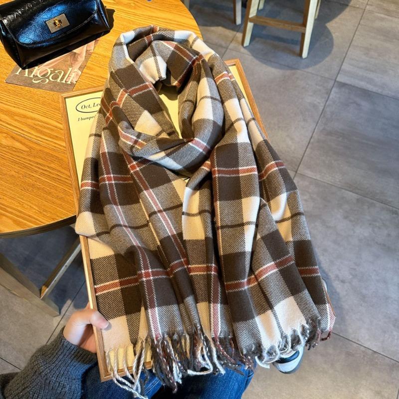 New version of high-value thick-line plaid scarf, winter outdoor cold-proof neck protection, warm, thickened soft contrasting scarf
