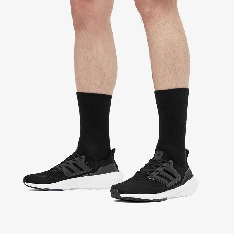 Adidas UltraBoost 21 'Core Black' Sneakers FY0378