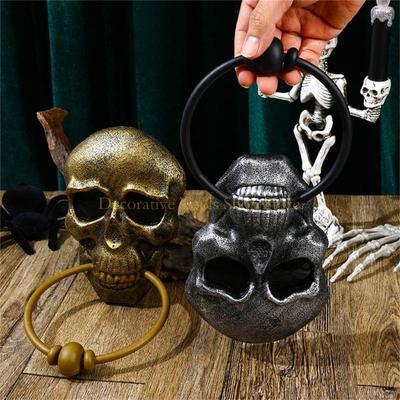 QX2E Halloween Totenkopf Türklingel Türklopfer Requisiten mit gruseligem Geräusch für Halloween Party Bar Türdekorationen Außenanhänger