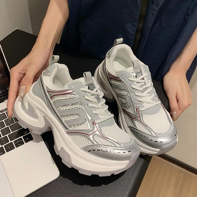 

Silver Daddy Shoes Women s 2025 New Spring and Summer Platform Shoes Explode Height Niche Casual Versatile Breathable Sneakers 40 серебряный