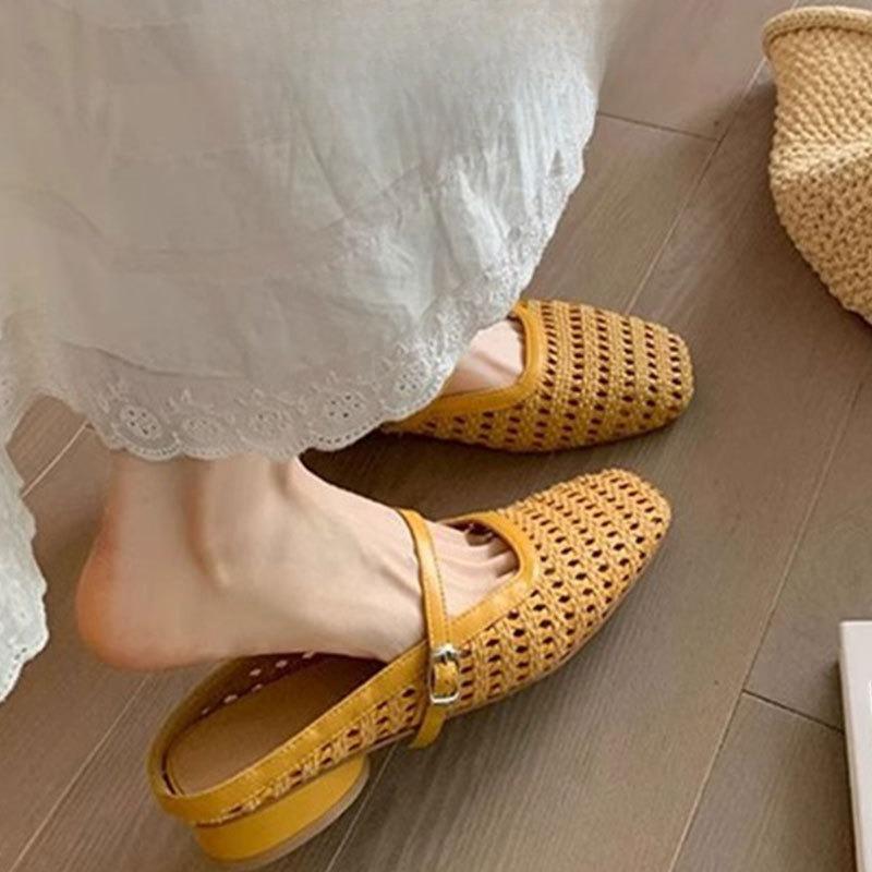 

Туфли с вырезами, шлепанцы, босоножки на массивном каблуке и пляжные шлепанцы 40 жёлтый