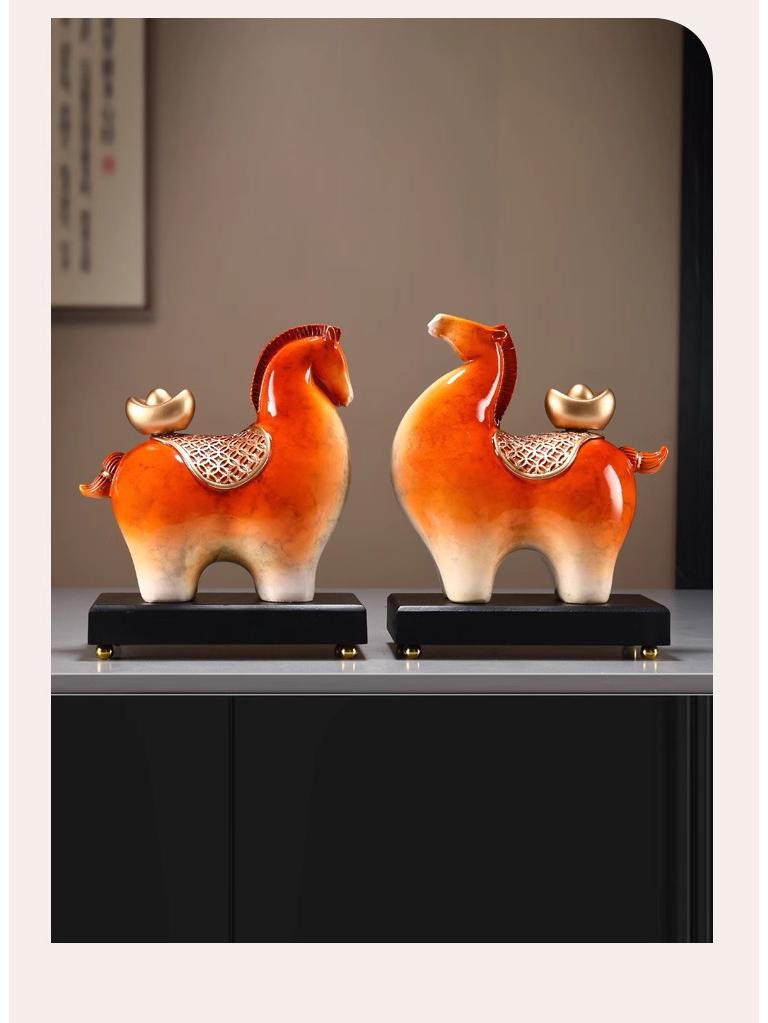 Colorful Prosperity Horse Figurine: Elegant Decor for Office, Living Room, or Hallway - Ideal Housewarming or Opening Gift