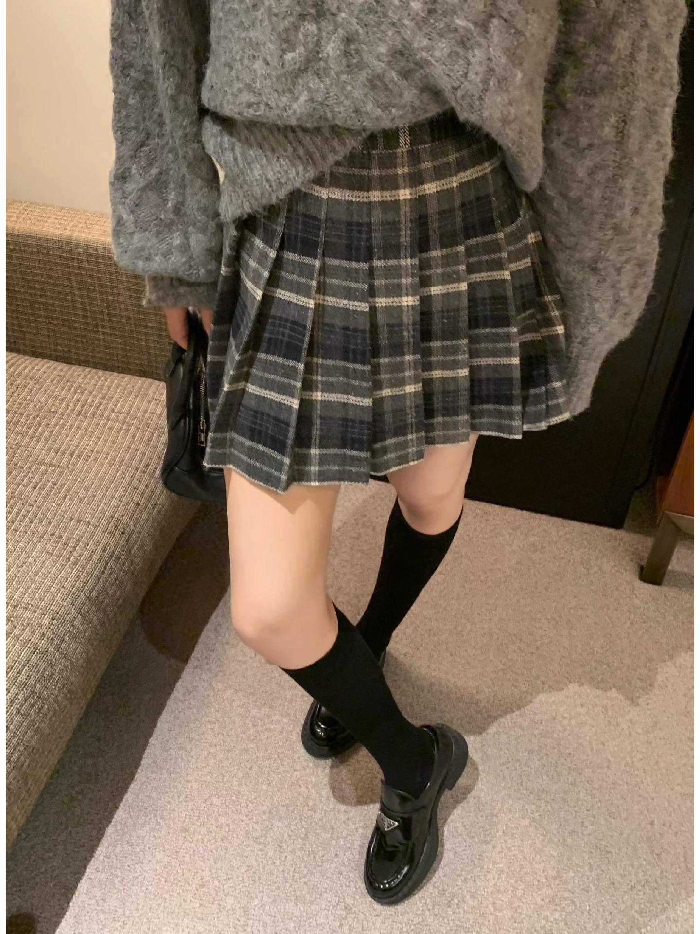 Women s High-Waisted Plaid Wool Blend A-Line Mini Skirt - Autumn/Winter Thick Pleated Style XL