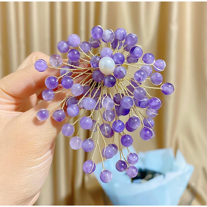 Broche en Perles d'Eau Douce Tissées à la Main - Accessoire Polyvalent Haut de Gamme