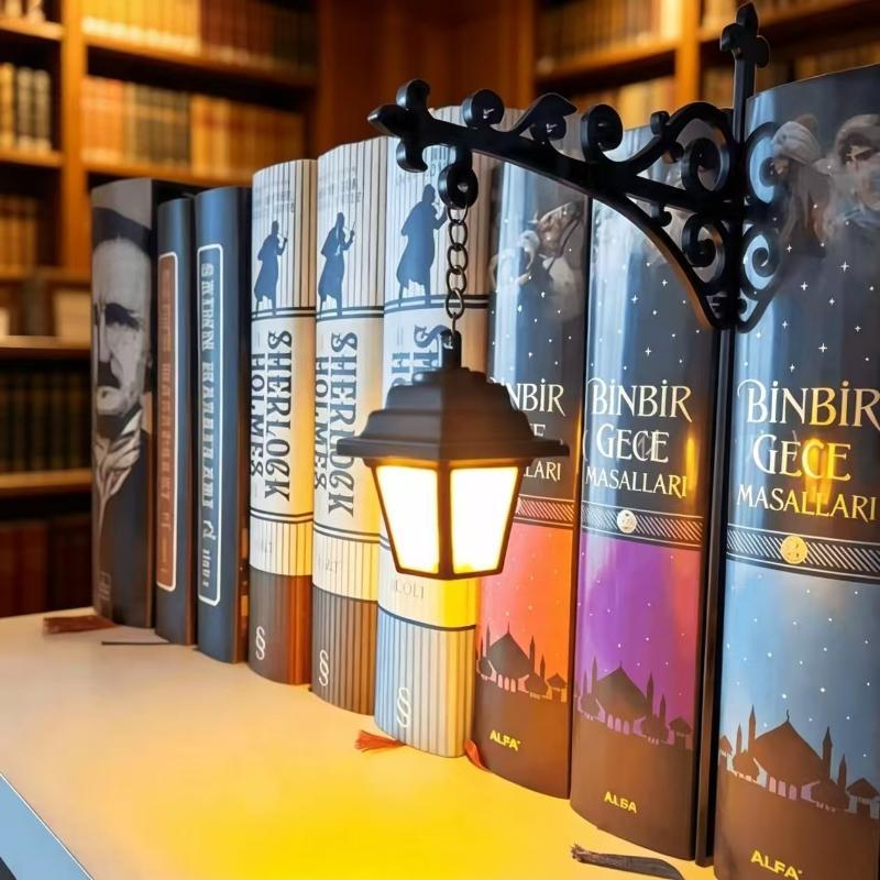 Vintage Gothic Metal Reading Lamp Led Night Light Ornament Book Decor Hanging Bookshelf Lamp For Study Home Library