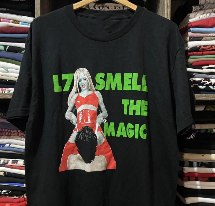 00’s Band L7 Smell The Magic Black Short Sleeve Unisex Shirt S5XL Unisex T-Shirt M