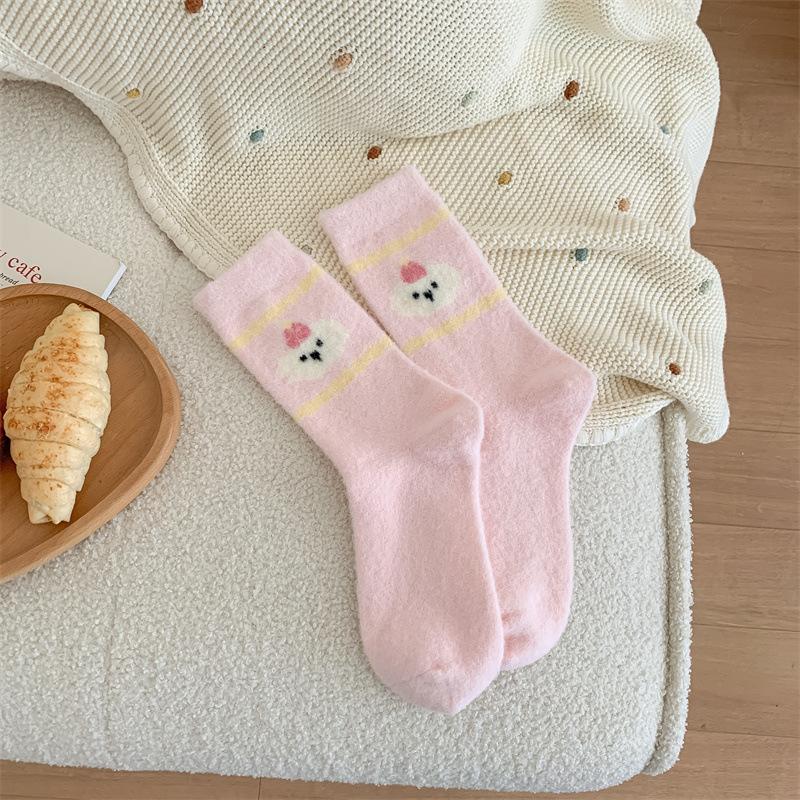 Pink Australian Fleece Socks for Women, Thick and Warm for Autumn and Winter, Mid-calf Socks for Postpartum Care, Cartoon and Cute Plush Floor Socks