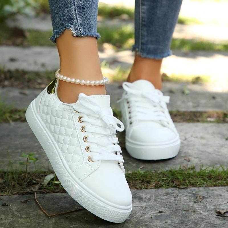 New Large-size Women's Flat Shoes with Round Toes and Casual Sneakers
