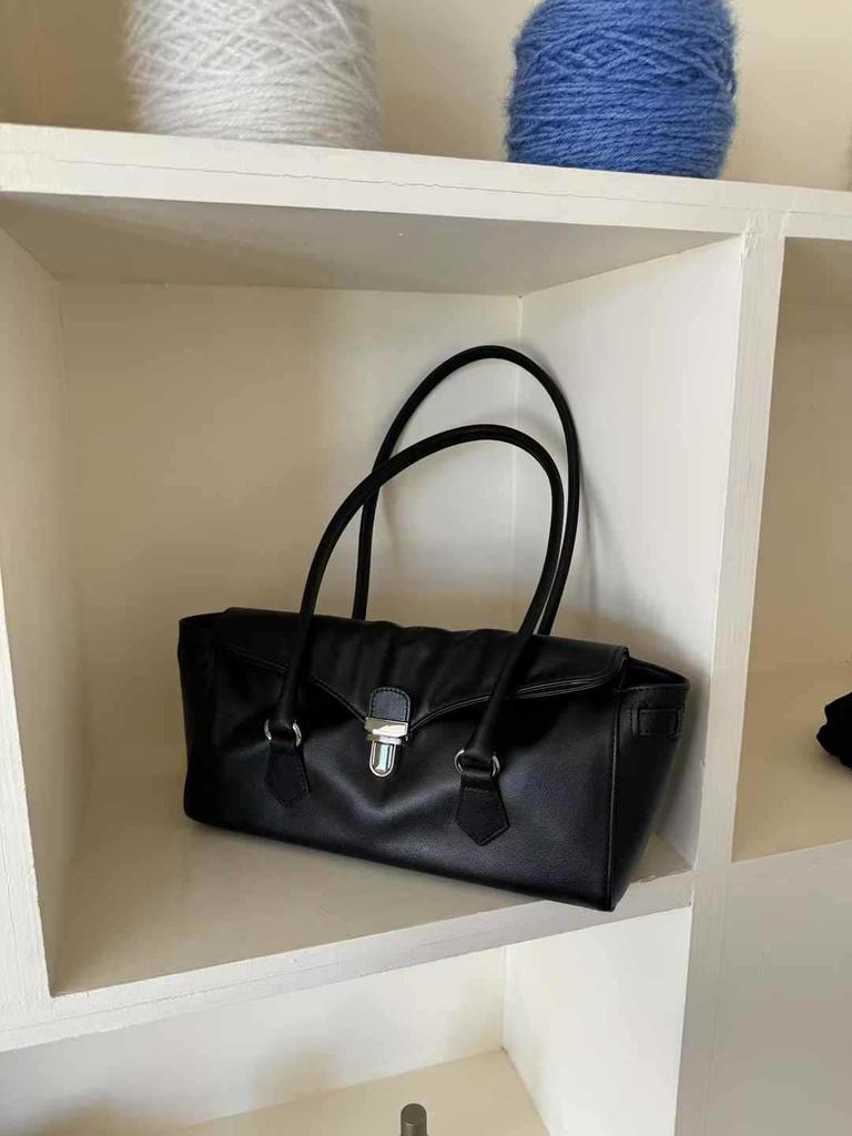 French Leather Women's Bag Cowhide Armpit Shoulder Bag Large Capacity French Stick Bag Commuting Tote Bag Women's Versatile Handbag