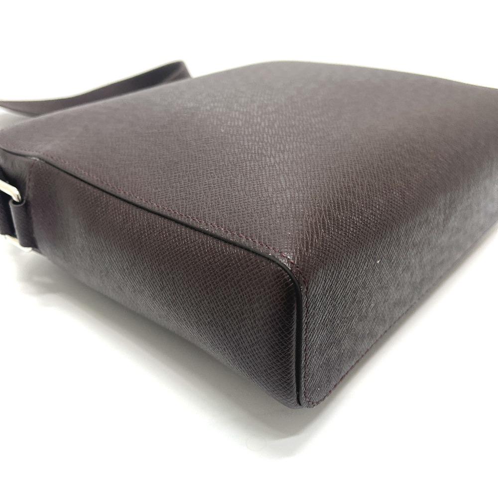 Louis Vuitton M34410 Anton Messenger PM Crossbody Shoulder Bag  Acajou wine-red