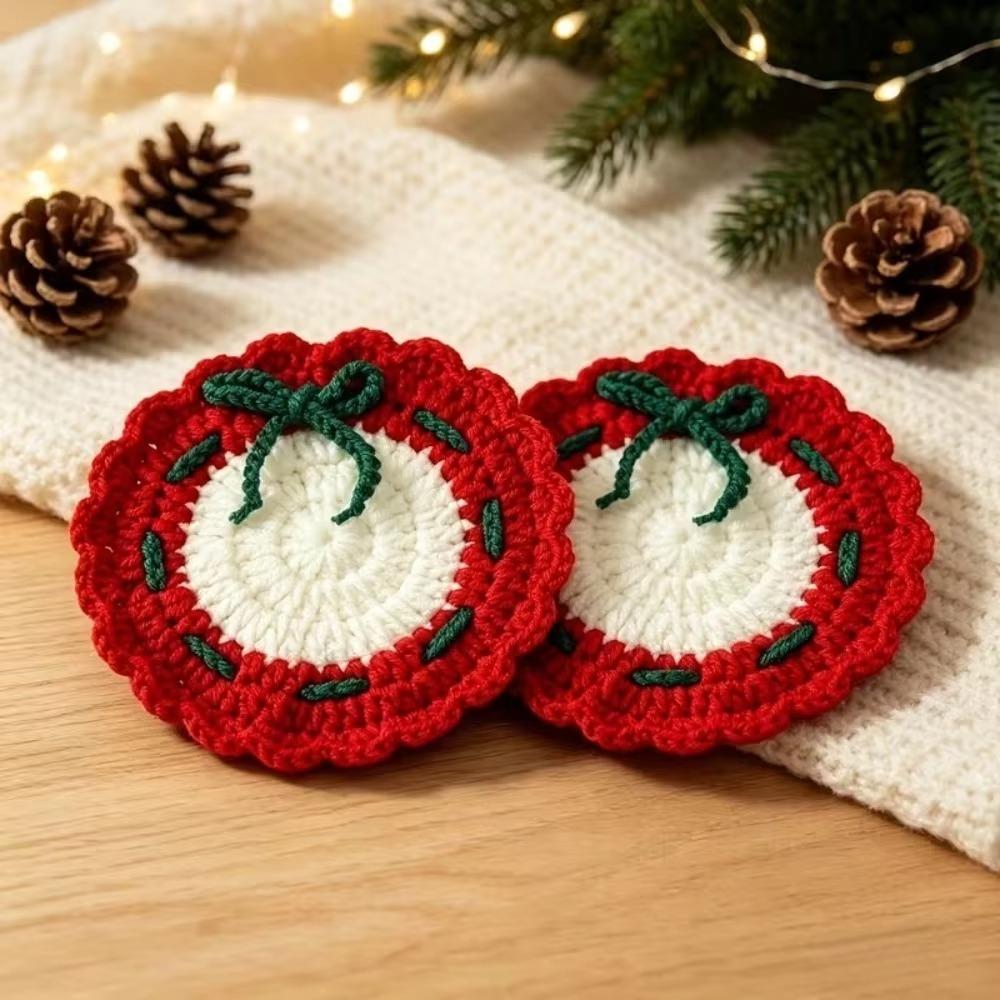 Handmade Christmas Crochet Coaster Christmas Tree Snowman Pattern Round Knitted Cup Mat Heat-resistant Non-slip Coffee Mug Pad