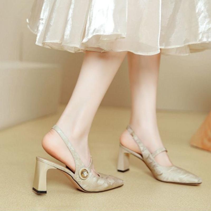 Mode 2025 Sommer High Heel Sandale für Damen Damenschuh Quadratische Zehe Hochhackig Mädchen Retro Geschlossene Skandale Pumps 2025 Sommer Quadratisch