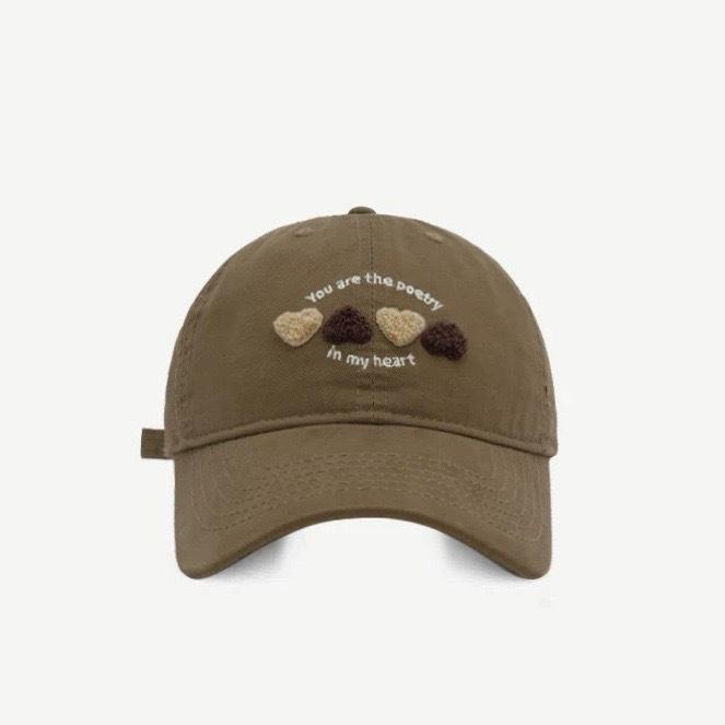 New Original Design Love and Fresh Baseball Hat for Women with Soft Top Wide Hat Showing Face with Small Duckling Cap