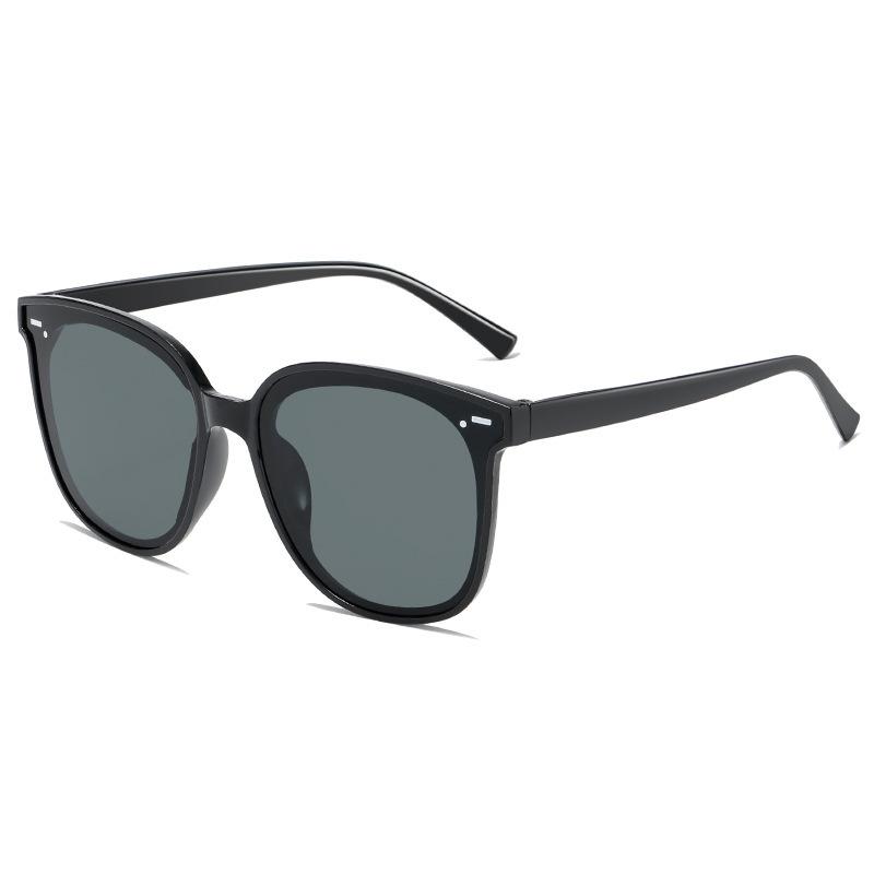 Neue Herren Sonnenbrille mit kleinem Rahmen Damen Marken Designer Quadratische Sonnenbrille Herren Outdoor Fahrbrille UV400 Oculos De Sol
