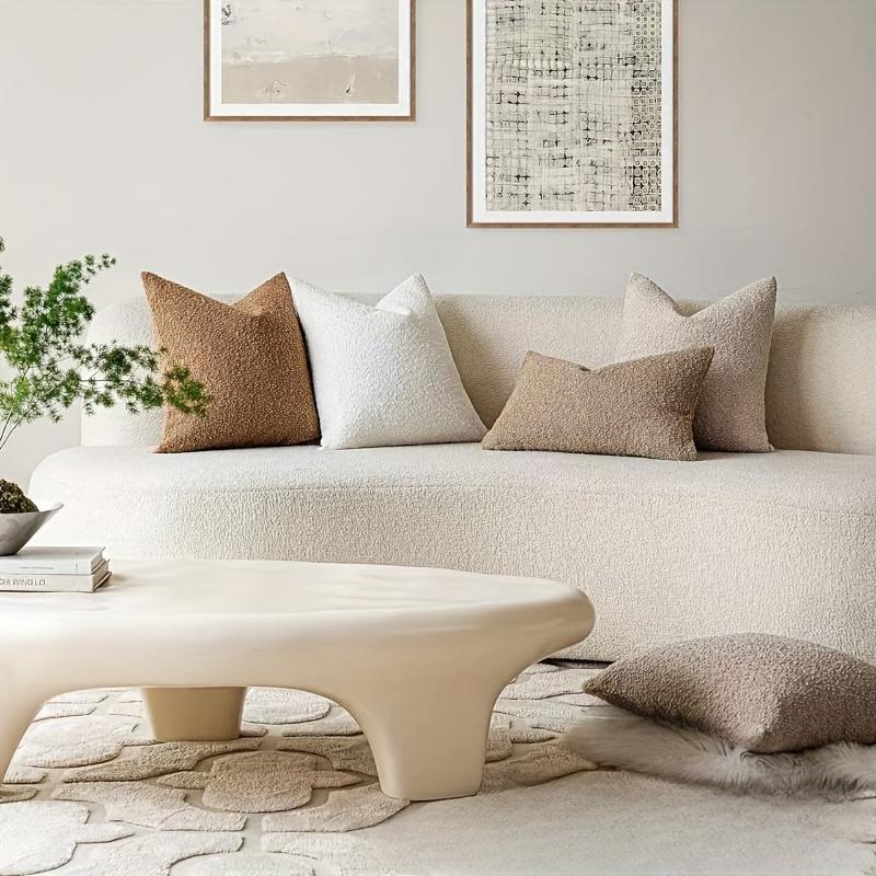 A Contemporary Style Thick Plush Solid Color Cushion Cover, Soft Textured Pillowcase for Sofa, Car, Office, Bedroom, Made of Polyester, Zipper Closure