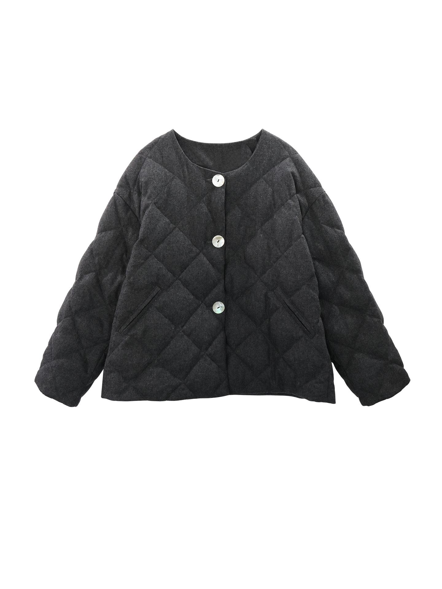 

Women s Plus Size 2025 Winter Short Gray Down Jacket - Korean Style, Loose, Warm, Round Neck, Long Sleeve. 2XL (70-85 kg) серый