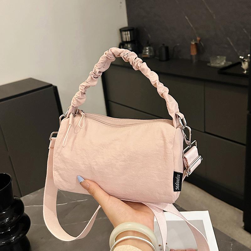 Canvas Bag Women S Summer Versatile Fashion Chain Messenger Bag Casual Popular Pleated Pillow Bag розовый