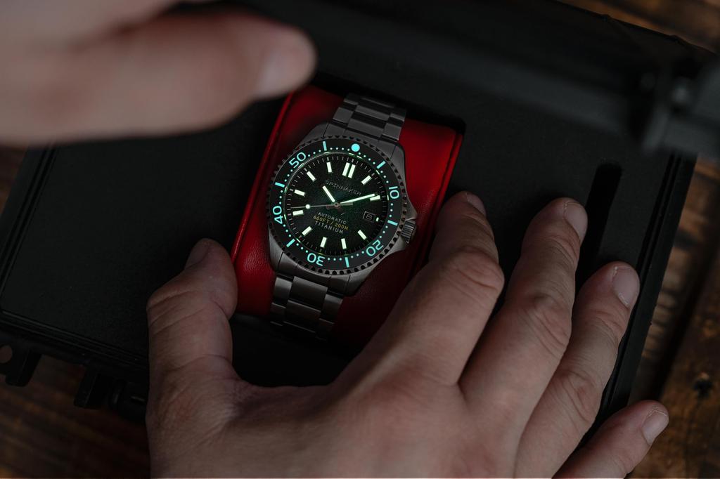 Tessei Titan 20 ATM Wasserdicht Saphirgrün [SPINNAKER] Uhr, Automatisch, Widerstandsfähig, Glas, Zifferblatt, SP-5084-77, Herren [Authentisch]