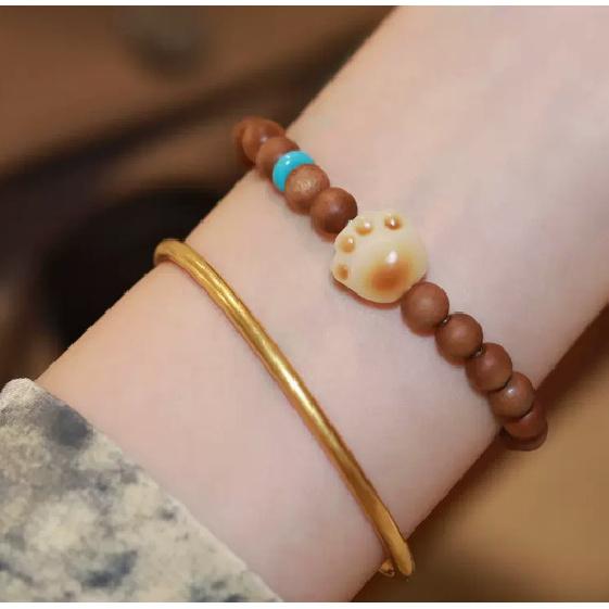 

Milky Cat Claw Natural Milky Fragrance Laoshan Sandalwood Bracelet, Artistic Style Bracelet for Women, Charcoal Burned Cat Claw Fresh and Simple Milky Cat Paw One（6mm O