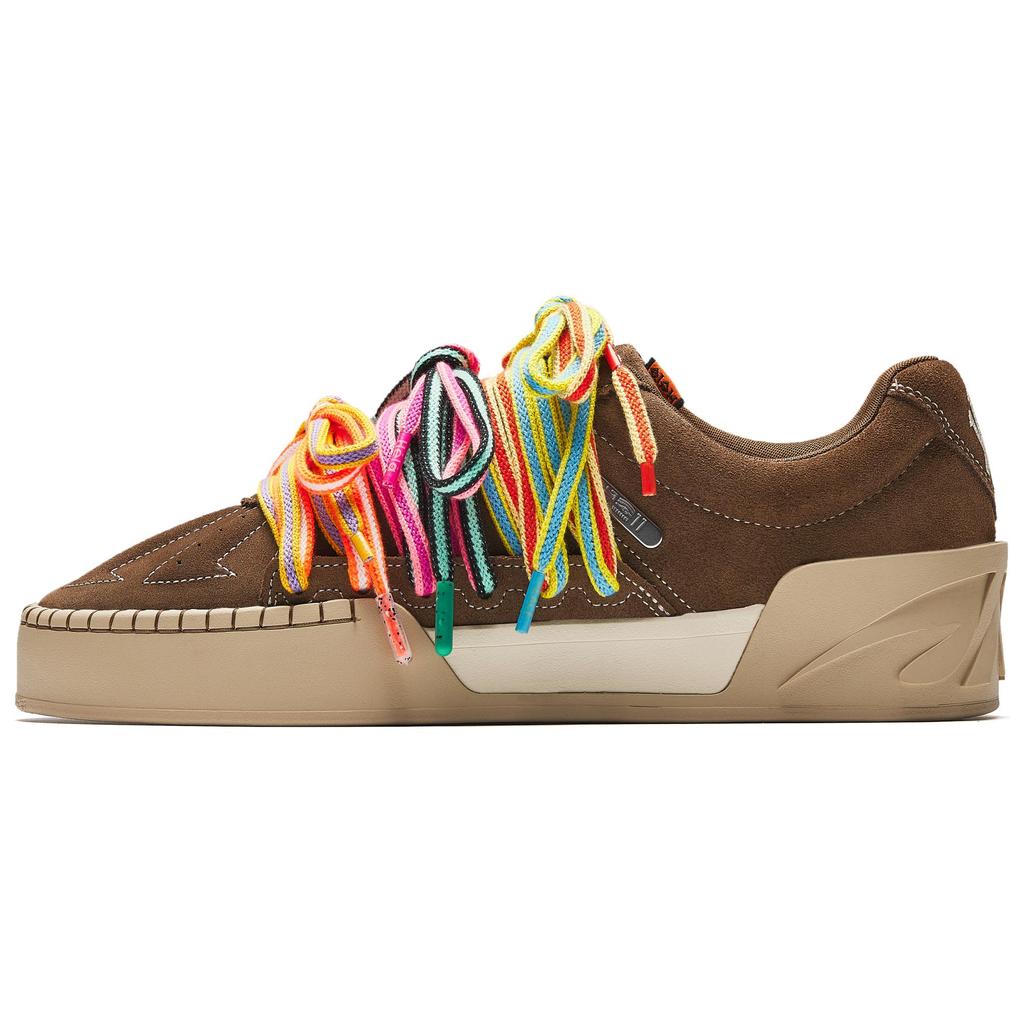 Anta Kai Hélà Brown