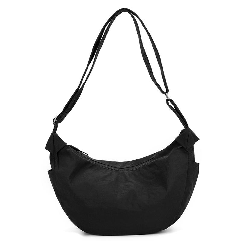 

Lazy Wind Fashion Crescent Jiaozi Bag Japanese Simple Casual Nylon Shoulder Bag Commuter Joker Girl Messenger Bag